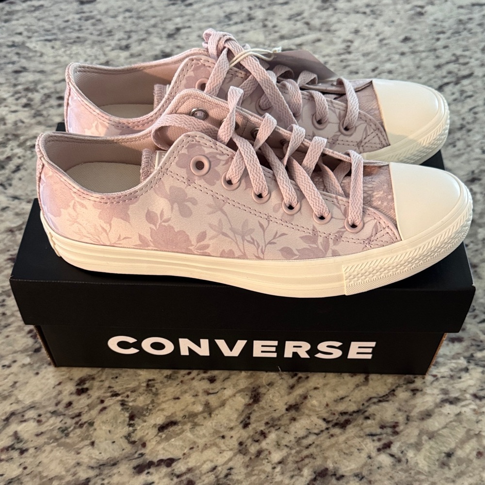 Chuck Taylor All Star Floral Satin Converse Low-Top